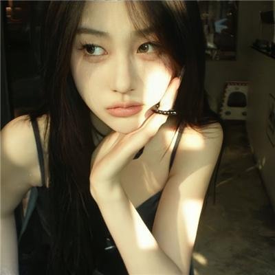 抓着彩虹的男人